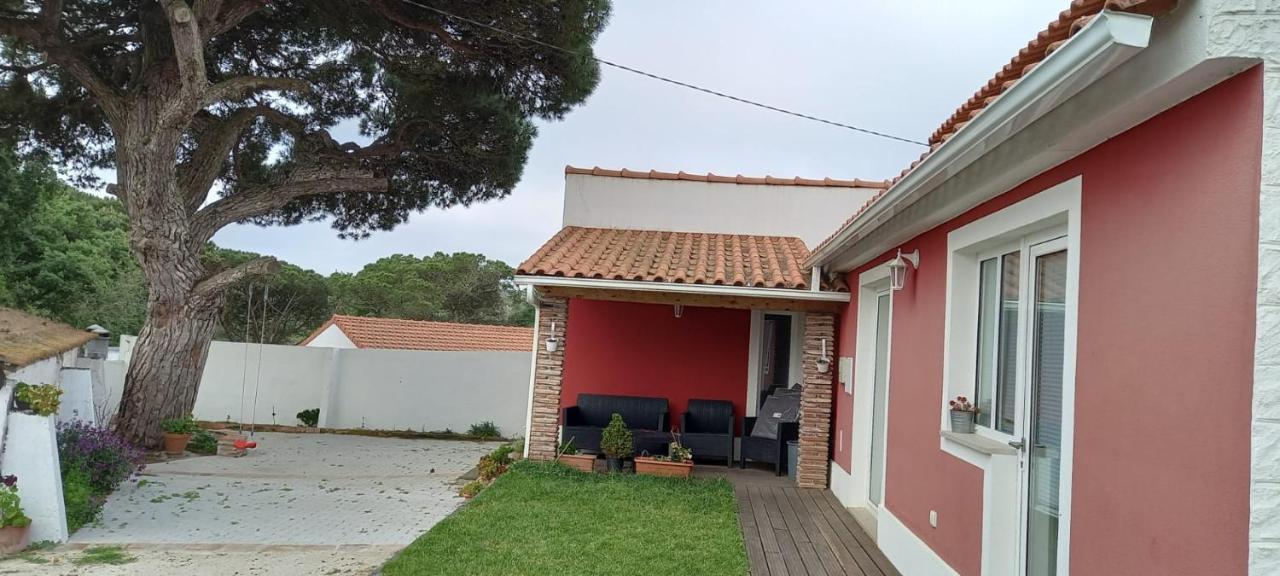 Casa De Campo A 5 Minutos Da Praia Atouguia Da Baleia Bagian luar foto
